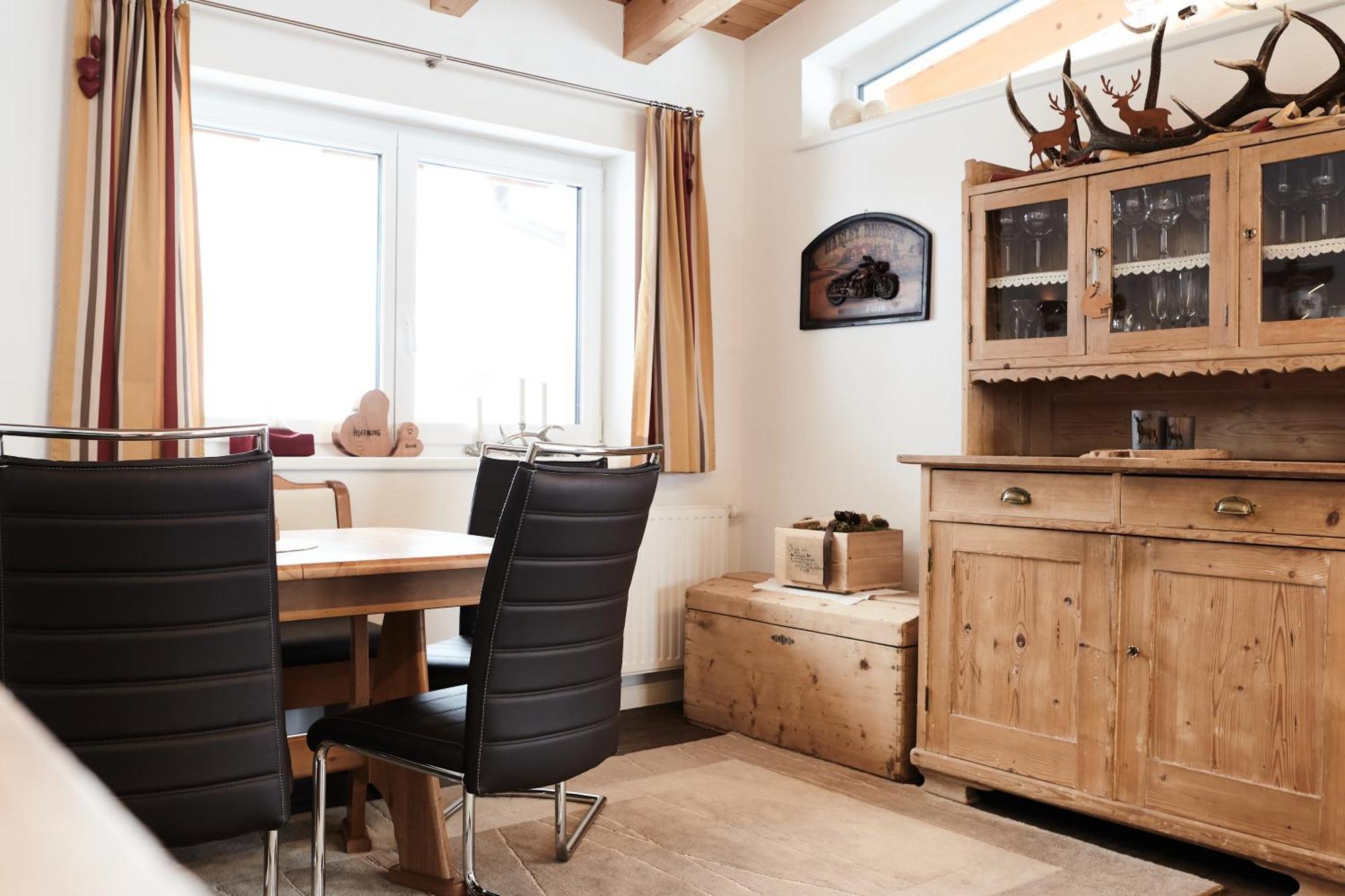 Haus Sepp Gruber Hotel Sankt Anton am Arlberg Quarto foto